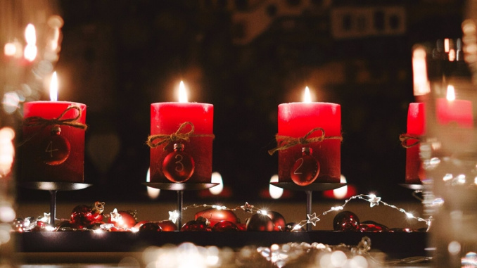 advent univerzalna
